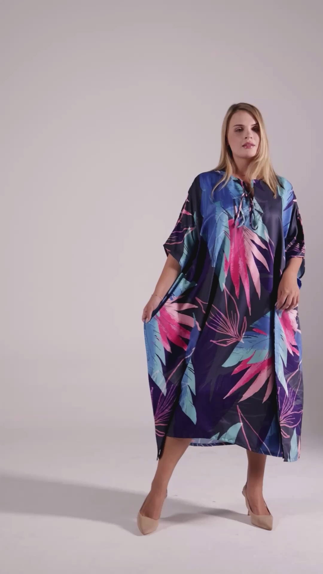 Delyra Dawn Kaftan